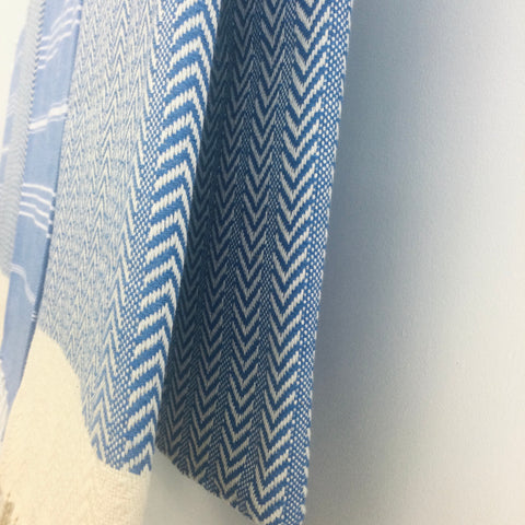 Zebuu Turkish Towel Blue Feathers